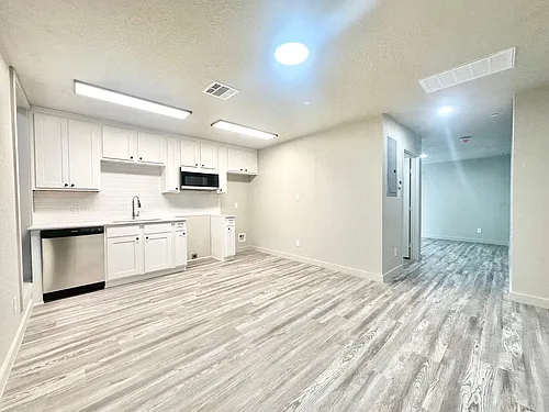 Floor plan 105