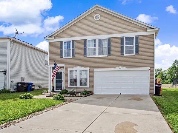 1611 Carriage Cir, Shelbyville, IN 46176