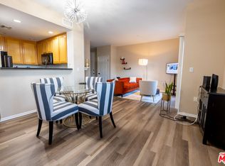 4600 Don Lorenzo Dr APT 4, Los Angeles, CA 90008
