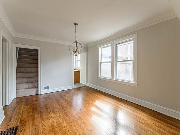 4th image of 8041 S La Salle St