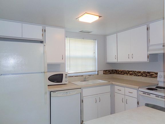 3rd image of 8522 10th St N