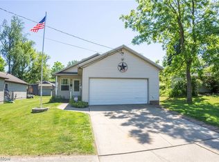 906 Ivor Ave, Akron, OH 44314