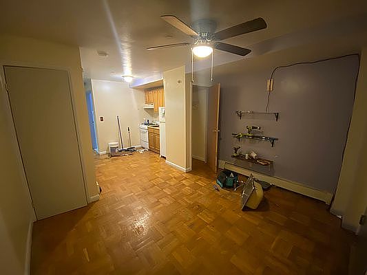 2nd image of 1001 Findlay Ave #4D