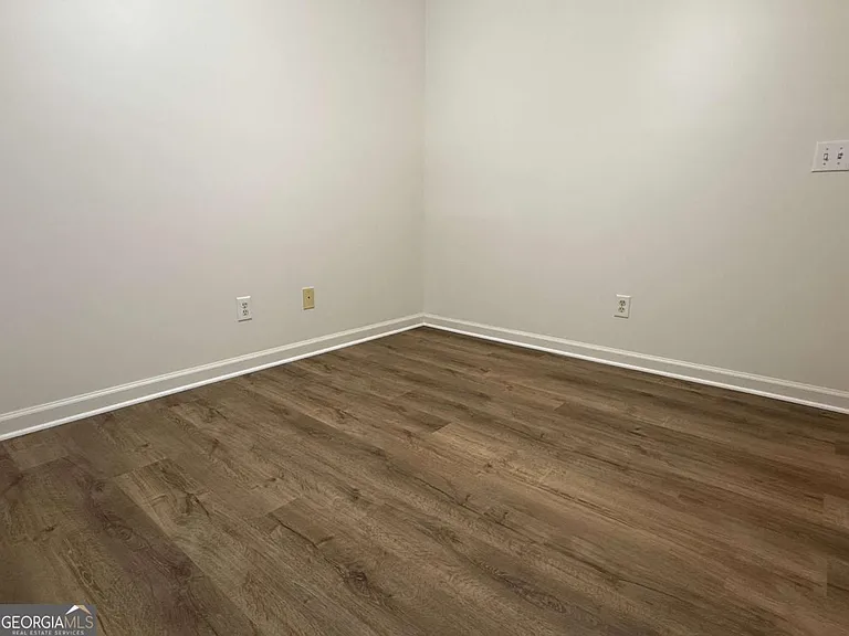 160 2nd St #2 — Photo 43