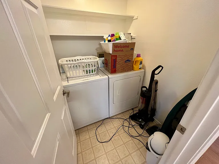 1902 Regal Ave — Photo 21