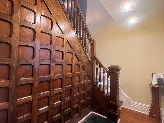 3rd image of 603 W Thomas St