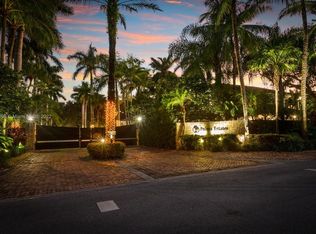 5738 SW 100th St, Pinecrest, FL 33156