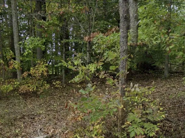 17214 Batestown Rd, Dumfries, VA 22025