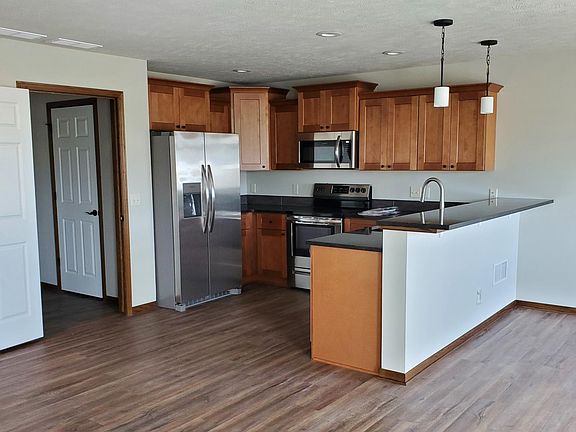 4th image of 859 W Desert Vista Dr
