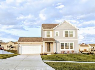 796 View Pointe Dr, Middleville, MI 49333