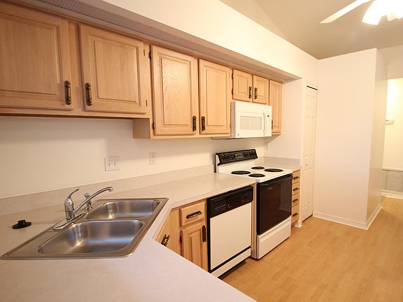 4th image of 1417 Independence Ave