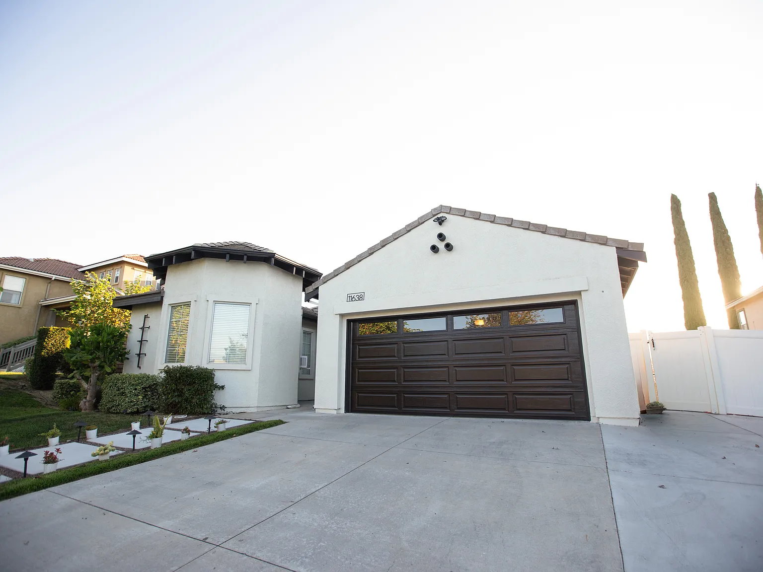 4 bed, 2145 sqft, $4,000 — Photo 3