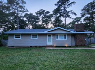 127 Early St, Fayetteville, NC 28311