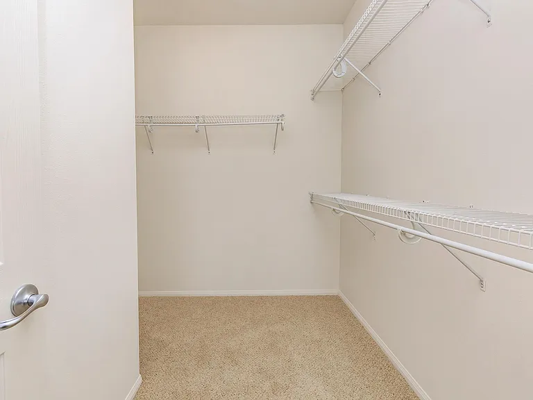 Laurel Terrace Apartment Homes — Photo 45