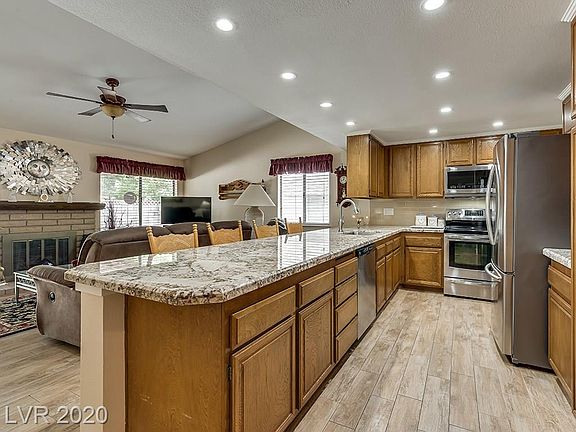 4th image of 6208 Peppermill Dr