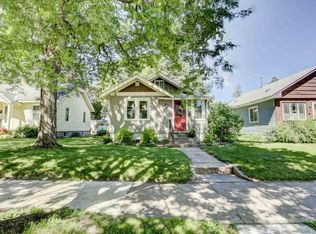 4047 Queen Ave N, Minneapolis, MN 55412