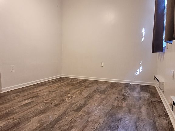 4th image of 3442 N 18th St Floor 1