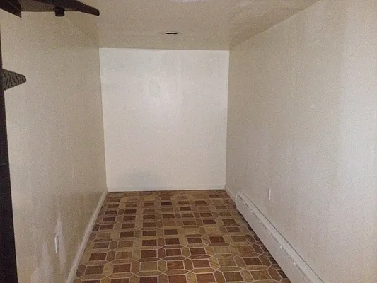 Rented by Manhattan Property Group | media 63