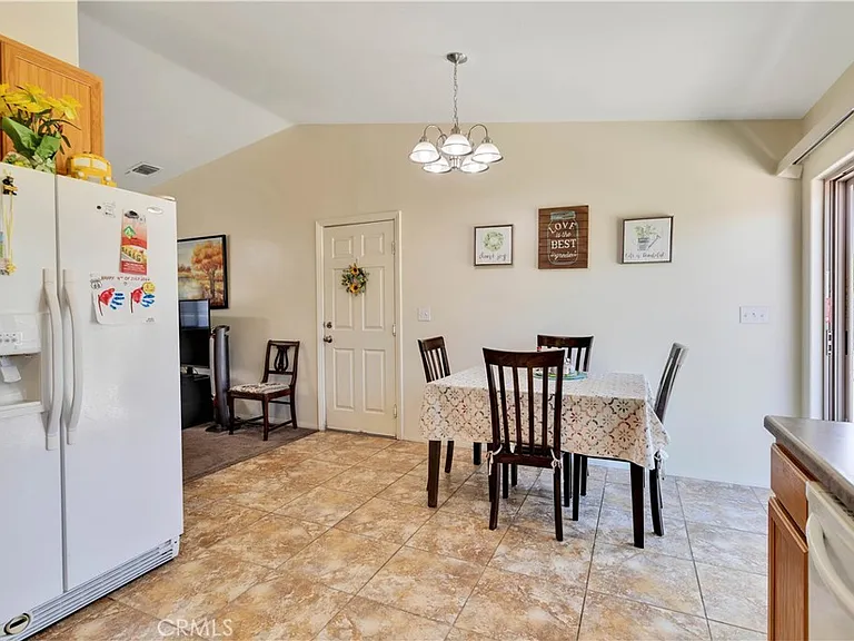 6627 Smoketree Ave — Photo 13