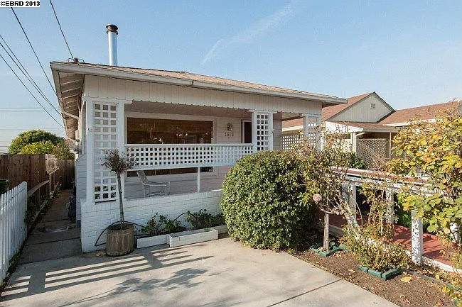 1513 Richmond St photo 1