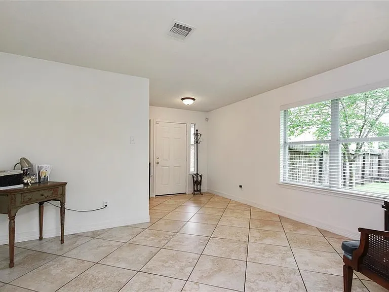 7202 Kransburg Ranch Dr — Photo 3