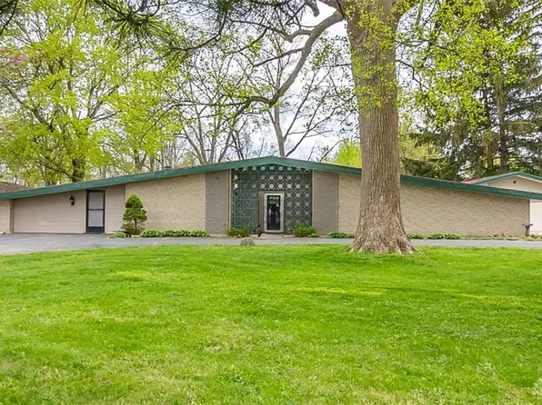 1230 Kerr Rd, Troy, OH 45373