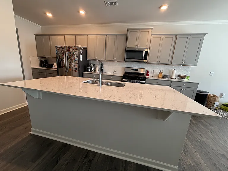 1919 Aquinas Ct — Photo 5