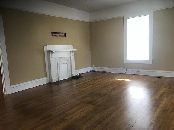 3rd image of 1427 7th St