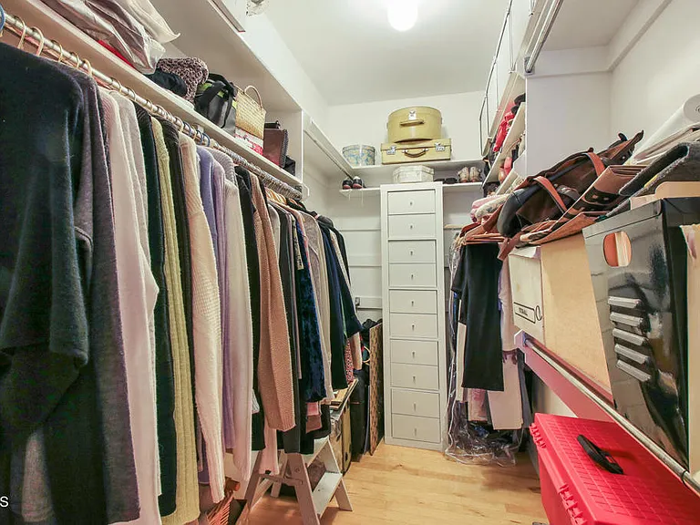 1670 Malcolm Ave #103 — Photo 22