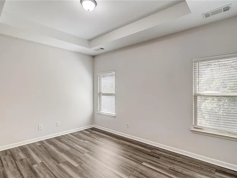 544 Oakside Pl — Photo 9
