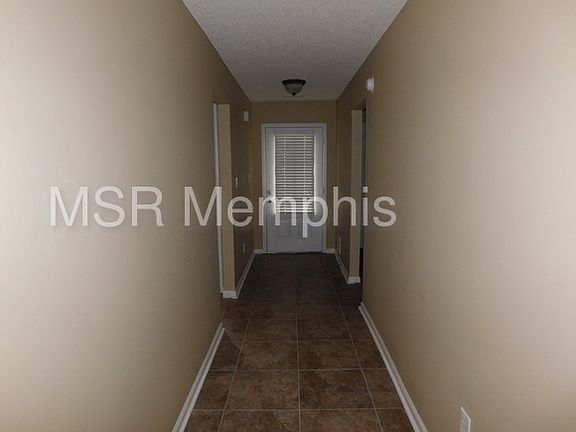 4th image of 5853 Savannah Pkwy
