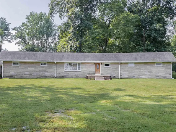 1372 Yockey Rd, Mitchell, IN 47446