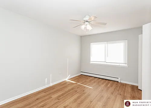 227 Des Plaines Photo 1