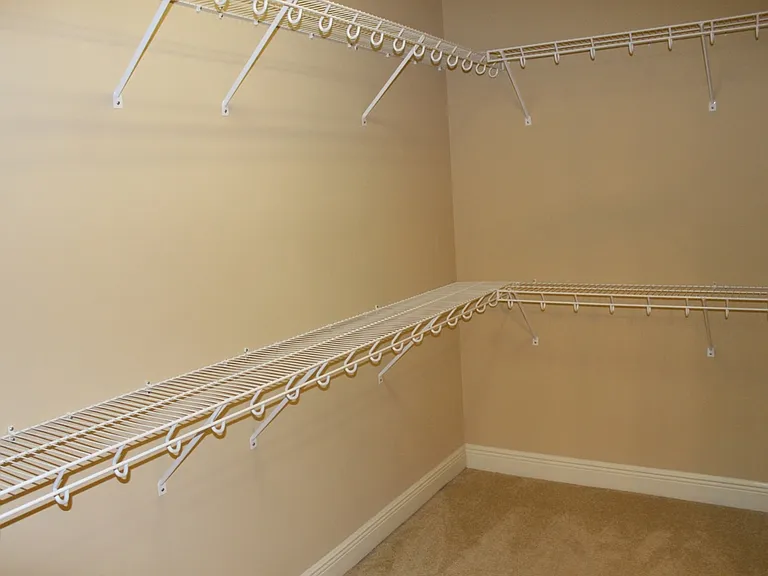9821 Helmsley Cir — Photo 25