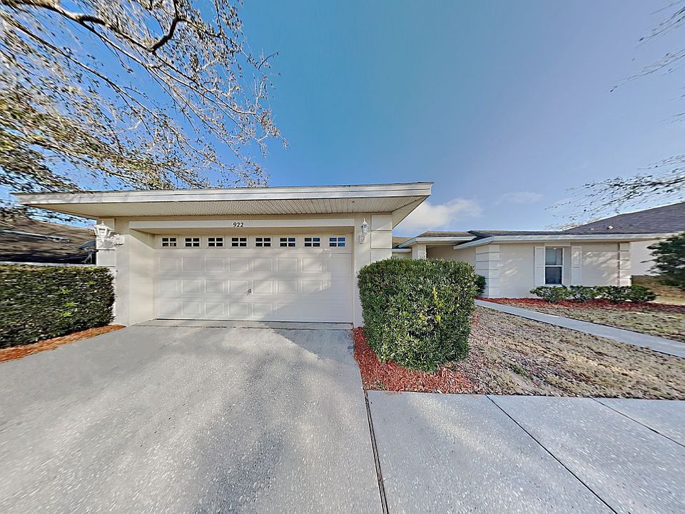 1st image of 922 Cork Oak Ln