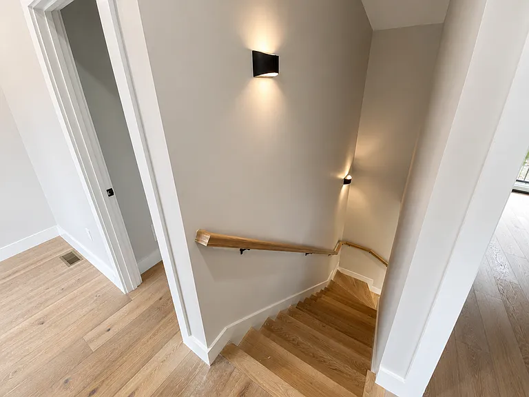 300 Somerville Ave #H — Photo 10