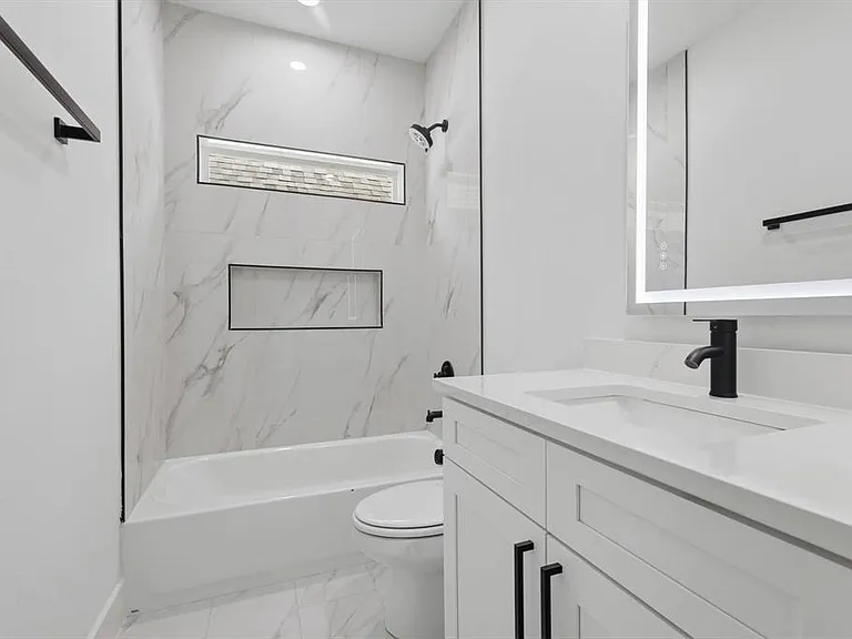2534 Lowery St — Photo 9