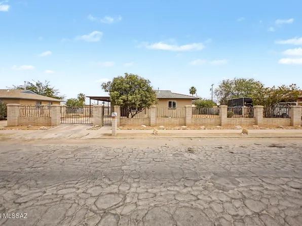 2709 E Norton Vis, Tucson, AZ 85713