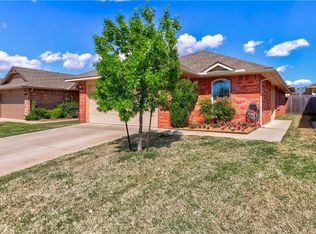 3612 Green Apple Pl, Moore, OK 73160