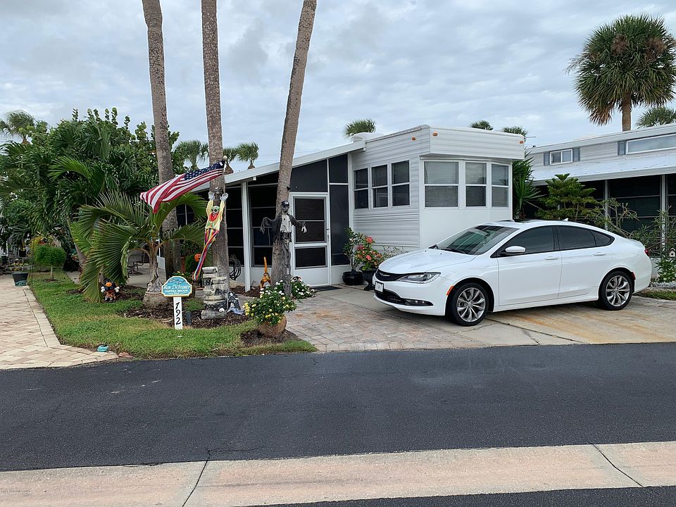 1st image of 792 Carousel Ln #210