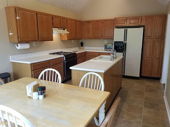2nd image of 2254 Byron Ct SW