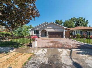 1116 Pomona Ct #BASEMENT, Mississauga, ON L5C 1N2