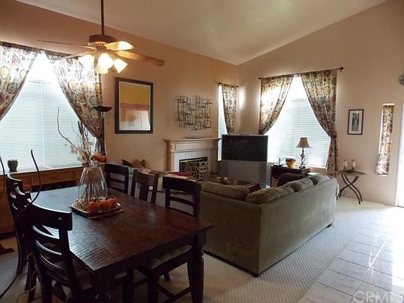 4th image of 39331 Calistoga Dr