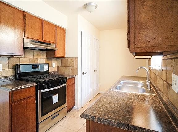 4th image of 6570 Cinnamon Oaks Dr