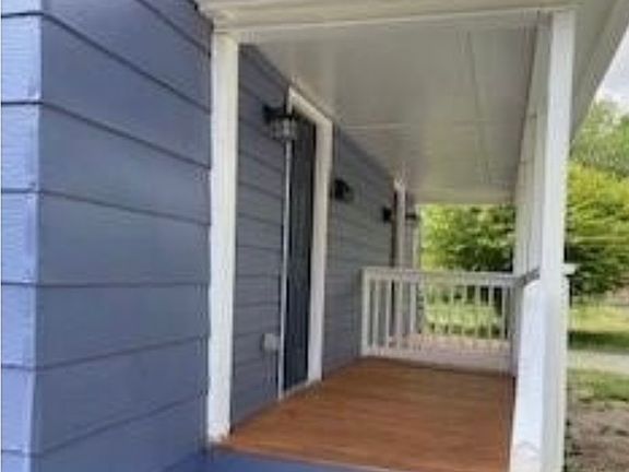 5th image of 903A Guild St