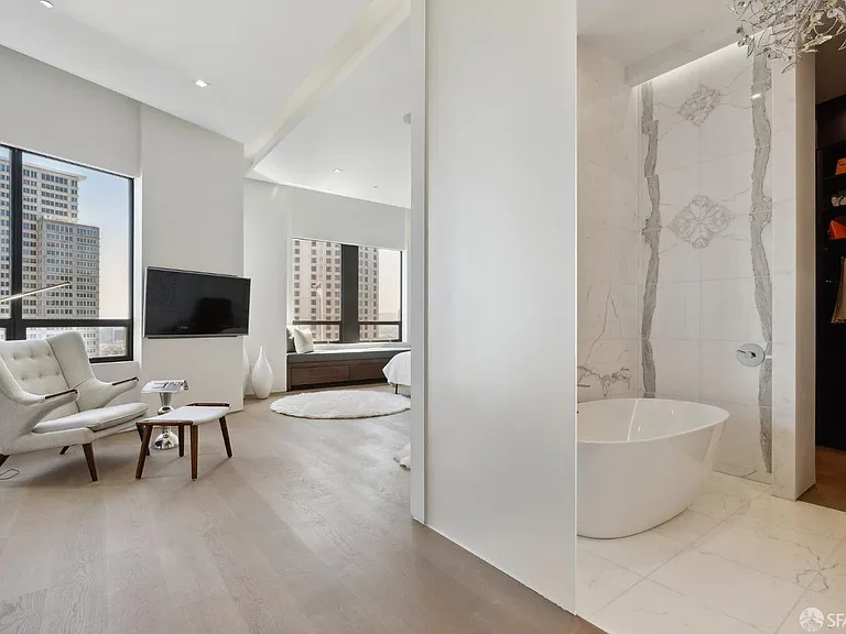 690 Market St #1704 — Photo 26