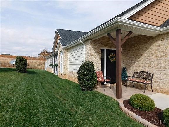 3rd image of 1232 Helmsdale Dr Lot 38