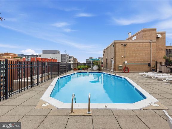 3rd image of 2201 L St NW APT 409