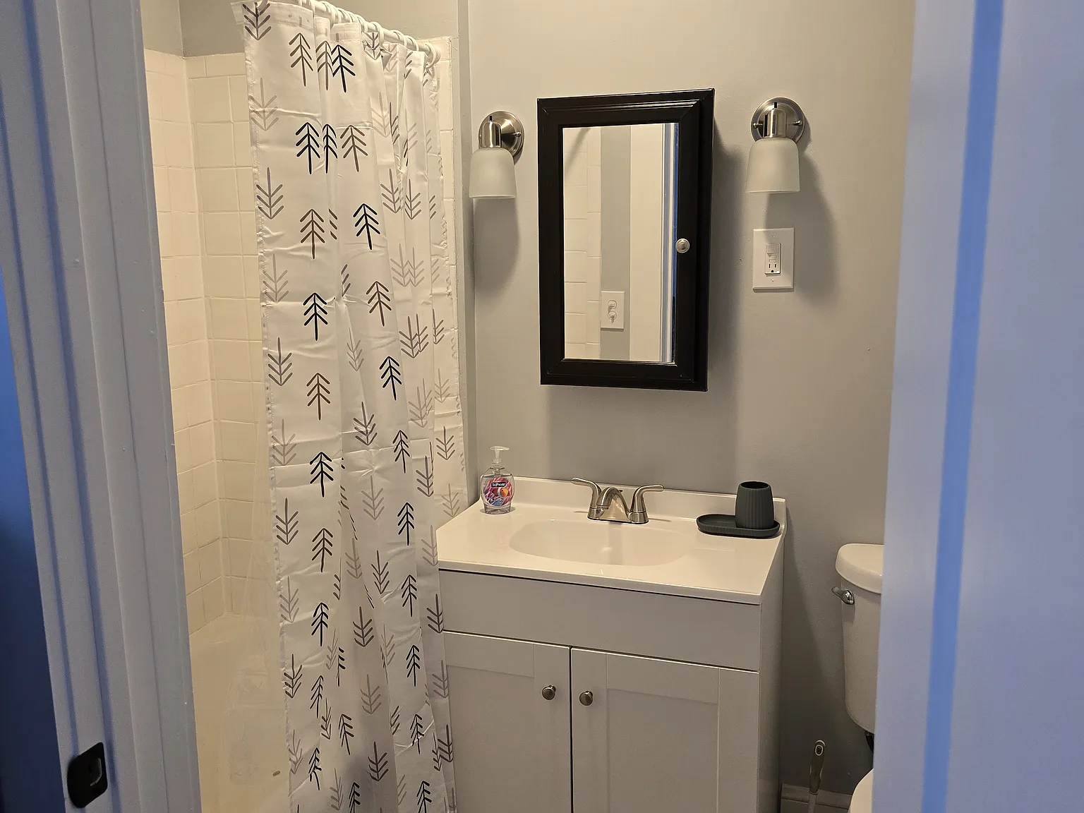 1 bed, $1,300 — Photo 4