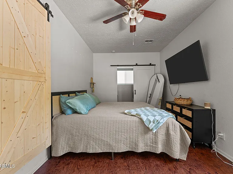 209 Sylvan Rd — Photo 5
